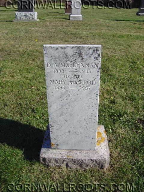 Photo of headstones/Duncan Angus MacLennan and Mary (MacLeod) MacLennan's hdstn St Columba Cem, Kirkhill, Ont